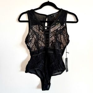 NWT Haute Monde Large Lace sheer-backed Bodysuit